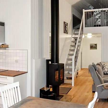 Holiday Home Lyngstad * Lyngstad