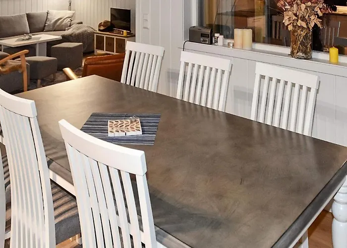 Casa vacanze 6 Person In Lyngstad